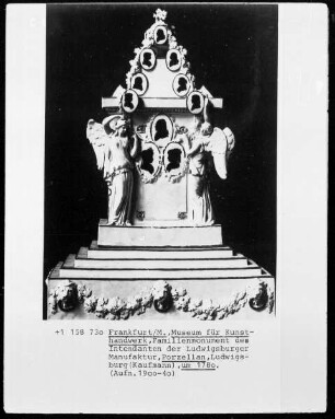 Familienmonument des Intendanten der Ludwigsburger Manufaktur