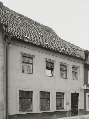 Pirna, Wohnhaus : Pirna. Wohnhaus. Schmiedestraße 11 (17. Jahrhundert). Straßenansicht