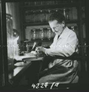 Die Wissenschaftlerin Agnes Bluhm