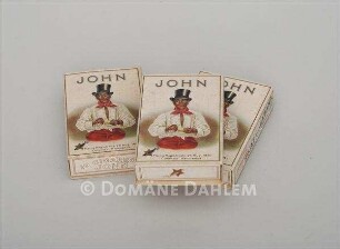 Drei Packungen "John Cigarros"