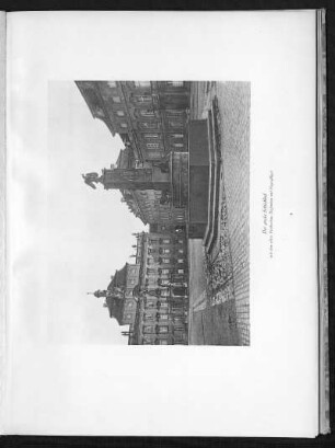 Der große Schlosshof