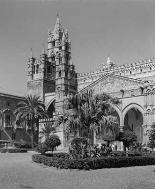 Palermo. Kathedrale Maria Santissima Assunta (1184/1185). Teilansicht mit Westturm