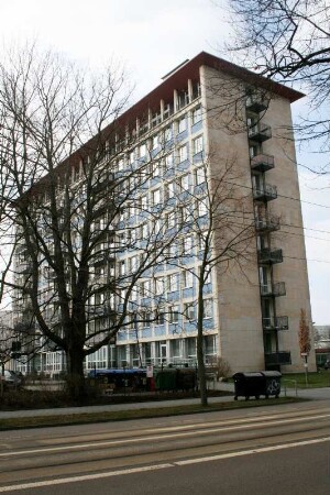 Dresden: Blaues Haus (Forschungsinstitut für Arbeitsschutz und Arbeitsökonomie), heute Wohnhaus