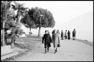 Muralto Locarno: Claire und Spitzli auf der Uferpromenade