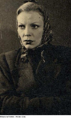 Portraitserie Tilly Lauenstein