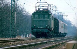 Stuttgart Sommerrain Lok 144 032N Mdie-Wagen Bnb-Wagen B4üme-Wagen
