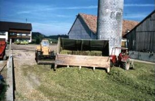 Fotografie: Lagertechnik, Flachsilo, Fahrsilo, Be- und Entladen, Radlader