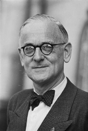 Dresden. Professor Dr. Karl Laux, Rektor der Musikhochschule Dresden, Porträt, 1951