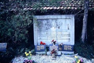 Grab eines im Krieg gefallenen Offiziers