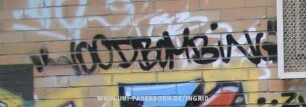"HOODBOMBiNG"