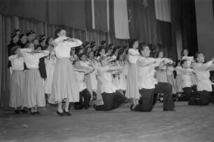 Kulturveranstaltung anlässlich des Internationalen Mädchentags : Tanzdarbietung