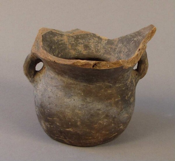 Clay vessel