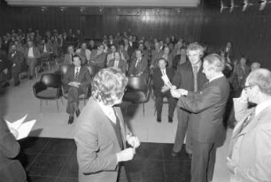 Wettbewerb um den Hugo-Häring-Architekturpreis. Auszeichnung an Architekt Helmut Bätzner für den Neubau des Badischen Staatstheaters