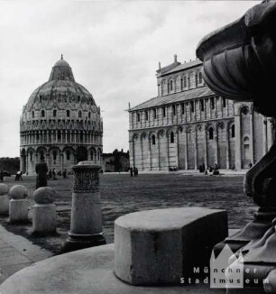 Pisa. Domplatz