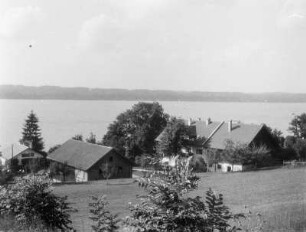 Häuser am Ufer des Starnberger Sees