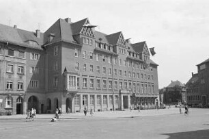 Haus der Sorben am Postplatz in Bautzen : Serbski dom na Póštowym naměsće w Budyšinje : Bautzen / Budyšin