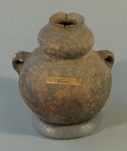 Clay vessel