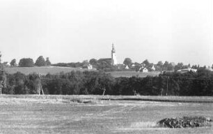 Hochkirch-Sornßig. Blick von der Mühle auf Hochkirch