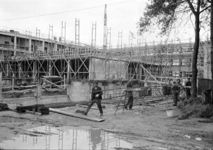 Baufertigstellung des ersten Bauabschnitts für das Humboldt-Gymnasium.