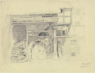 Altes Haus, Kellertor unter einer Treppe, die in einen Holzbau mit einer Säule führt