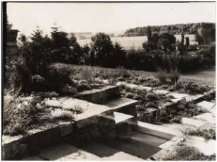 Garten von Bauer, Rhode: Treppe mit Sitzbank