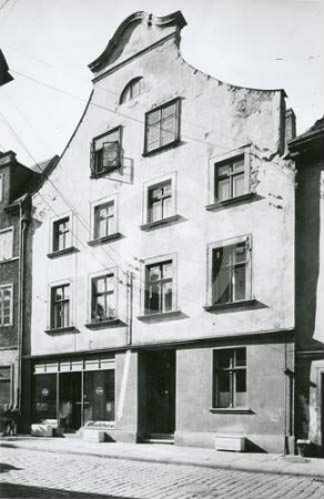 Fassade des Bürgerhauses Burgstrasse 84 in Elbing