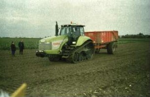 Fotografie: Raupentraktor, Gummiraupenlaufwerk, Transportgerät, Muldenkipper