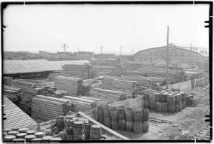 Bau Me 80 Lagerhalle und Werkstatt, Holzplatz