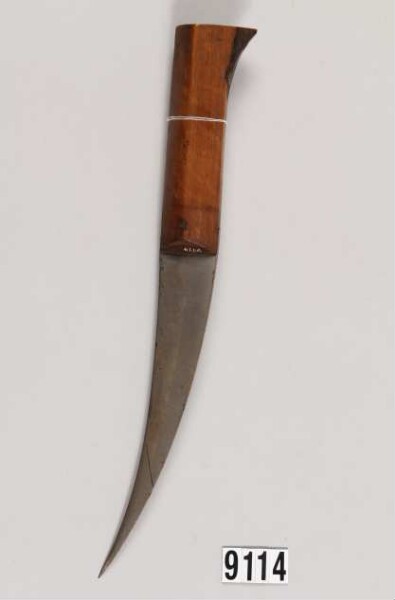 Knife with sheath