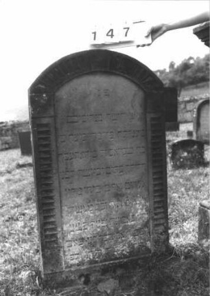 Grabstein 147