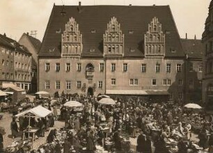 Markt : Meißen, Rathaus und Wochenmarkt