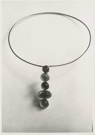 Kette von Otto Schamschula