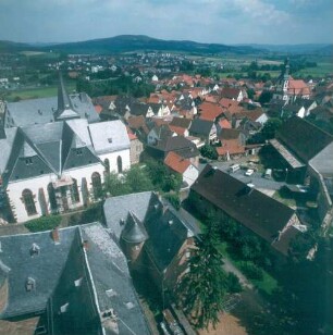 Steinau. Blick vom Schloßturm auf das obere Kinzigtal