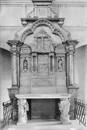 Altaraufsatz aus der Dresdner Schloßkirche (1662) : Altaraufsatz aus der Dresdner Schloßkirche (1662). Torgau. Schloss Hartenfels. Schlosskirche