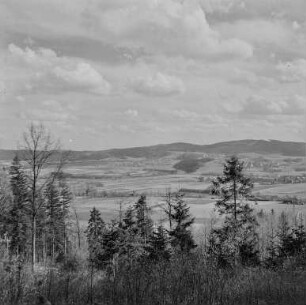 Aussicht vom Mönchswalder Berg : Blick vom Mönchswalder Berg ins Lausitzer Bergland