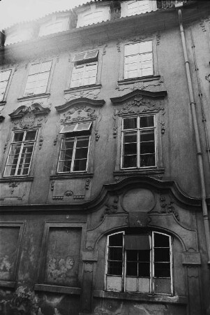 Hausfassade (am Malteserplatz ?)