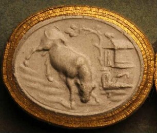 Die rasende Io (Daktyliothek, Erstes Mythologisches Tausend)