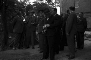 Cernavoda: Carol I-Brücke, Gruppe davor