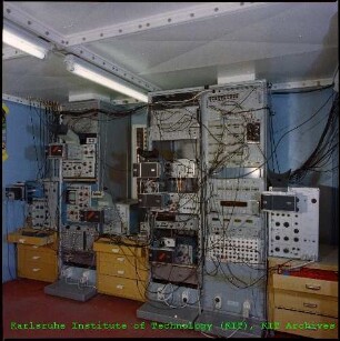 Messeinrichtungen des Elektronen-Ring-Beschleunigers Smokatron am Institut für Experimentelle Kernphysik (IEKP)