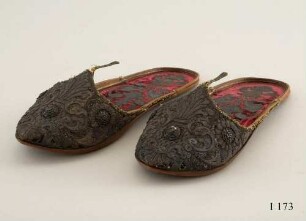 Pantoffel / Paar Pantoffeln
