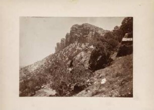 Kalkschichten : Kalkschichten im Gestein am "Puschti-Kuh" im Zagros-Gebirge.