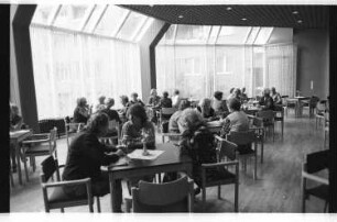 Kleinbildnegative: Senior_innenfreizeitstätte, Bülowstraße, 1982