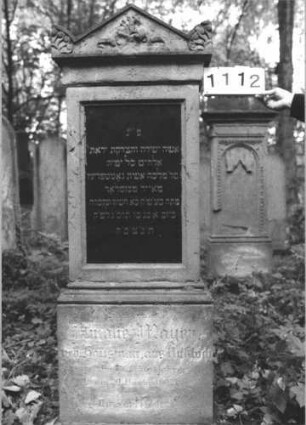 Grabstein 1112
