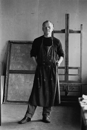 Der Maler Rolf Lindemann in seinem Atelier