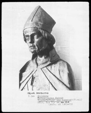 Heiliger Bischof, thronend