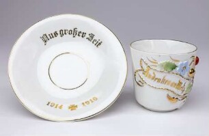 Kaffeetasse mit zugehöriger Untertasse