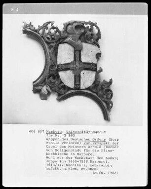 Wappen des Deutschen Ordens vom Prospekt der Orgel