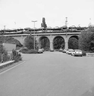 Eisenbahnviadukt; Walluf, Eisenbahn, Bahnhofstraße
