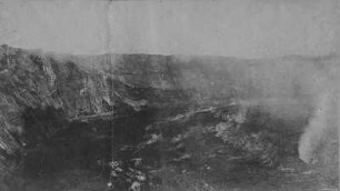 Krater des Nyiragongo : Blick vom Kraterrand in den Krater des Vulkans Nyiragongo in der Gruppe der Virunga-Vulkane