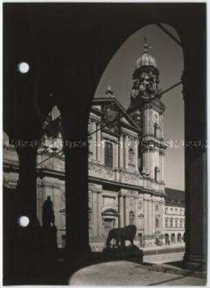 München, Stiftskirche St. Kajetan (Theatinerkirche)